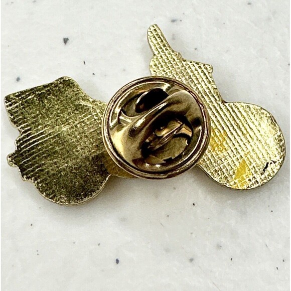 Vintage 80’s 90’s Red Black Motorcycle Biker Lapel Vest Hat Pin Gold Enamel - Picture 3 of 3